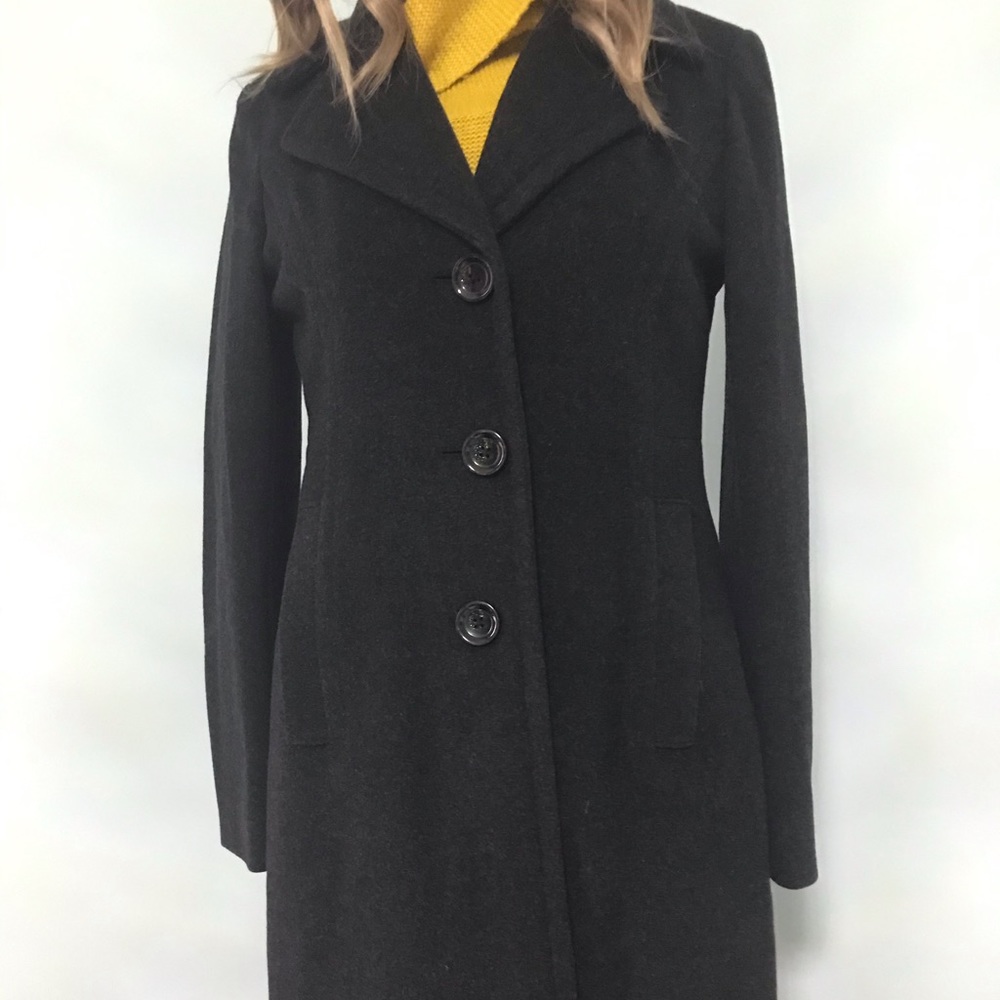 LAST CHANCE 12/31/21 Loro Piana Italy 100% Wool Gray Coat, SZ 4